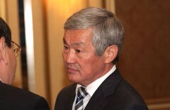 Бердибек Сапарбаев попросил журналистов не писать о нём большие статьи