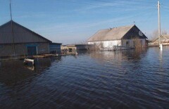 Уровень воды в костанайской Суриковке пошёл на спад