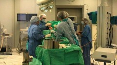 Врачи в Астане избавили девушку от горба, её рост увеличился на 15 см
