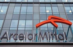 Сотрудники "АрселорМиттал Темиртау" получили уведомление о сокращении зарплат