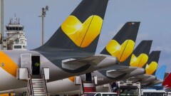 Разорение Thomas Cook: сотни тысяч туристов ждут эвакуацию домой 