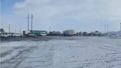 60 машин застряли на трассе в Актюбинской области из-за непогоды