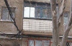 Пятиэтажка в Темиртау бьёт током жильцов
