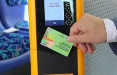 Без перерыва и выходных будут выдавать пенсионерам карты "Онай" в Алматы