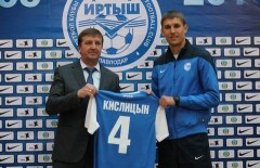 "Иртыш" не вправе запрещать Смакову и Кислицину играть против "Кайрата", решили в ФФК