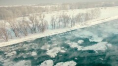 Видео замерзающего Иртыша набирает популярность в Сети