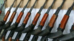 Часть украденного в США оружия продали в Казахстан через eBay