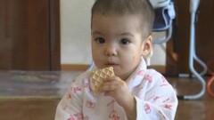 Мать, бросившую новорождённую дочь в туалете, лишили родительских прав