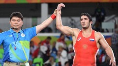 Алишер Ергали выиграл один балл у Абдулрашида Садулаева, но не вышел в финал ЧМ
