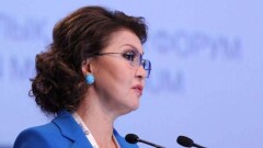 Дарига Назарбаева оценила на троечку работу пресс-служб госорганов Казахстана
