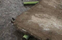 Бетонный козырёк насмерть придавил слесаря КСК в Сатпаеве