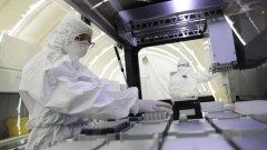 Фонд Булата Утемуратова передал акимату Нур-Султана первый лабораторный комплекс ПЦР-скрининга на Covid-19