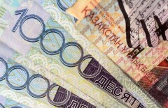Динамика падения тенге не изменилась со сменой главы Нацбанка