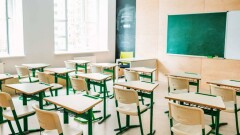 В Казахстане отменили онлайн-уроки, будет только дистанционное обучение