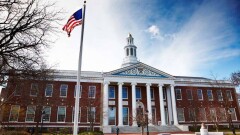Как казахстанцам поступить в топовые вузы США во время пандемии коронавируса