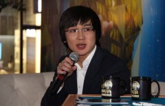 Кайрат Нуртас час томил поклонников ожиданием на презентации нового альбома в Астане 