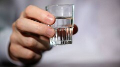 Пойманный за пьяное вождение аким заявил, что выпил всего рюмку водки