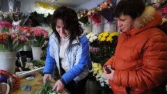 Цветочники Алматы рассказали чиновникам, почему нельзя сносить их павильоны
