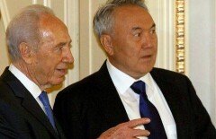 Назарбаев встретился с экс-президентом Израиля Пересом