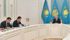 Президент баламен үйде қалуға мәжбүр ата-аналарға ақылы демалыс беруді ұсынды