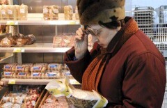 Правительство попросили остановить рост цен на продукты питания
