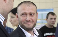 Недоверие власти планирует обсудить Ярош на референдуме