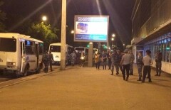 Участников драки у рынка "Артём" в Астане могут обвинить в применении насилия в отношении полицейских