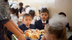 73 тысячи учеников в Астане будут кормить бесплатными обедами 