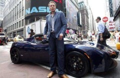 Основатель Tesla предложил сбросить термоядерную бомбу на Марс 