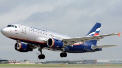 В аэропорту Актау самолёт дважды не смог подняться со взлётной полосы