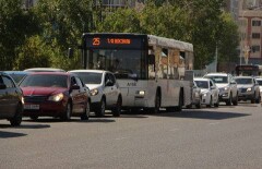 В "Astana LRT" прокомментировали километровые пробки после введения одностороннего движения