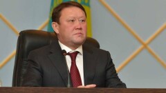 Аксакалов попросил организаторов ЕНТ не переходить грань вседозволенности в отношении детей