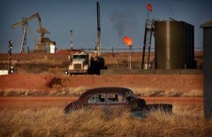 Ниже нуля опустилась цена нефти из Северной Дакоты в США