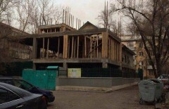 В Алматы снесут незаконно построенный бизнес-центр