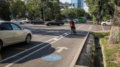 В Алматы появятся ещё 23 км выделенных полос для автобусов и 18 км велодорожек