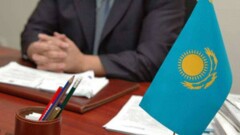 Шпекбаев пообещал женщинам удобный график работы на госслужбе