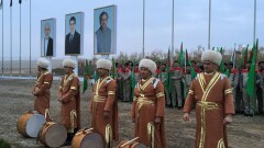 Түркіменнің басына туған күн...
