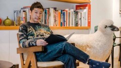 Первым лунным туристом SpaceX станет японский миллиардер