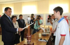 Выпускной в одинаковой одежде предлагают отмечать школьникам в ЗКО 