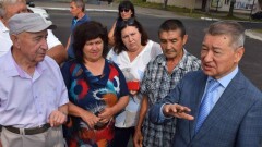 Аким ВКО отчитал дорожников за медленный ремонт дорог, проводящийся впервые за 25 лет