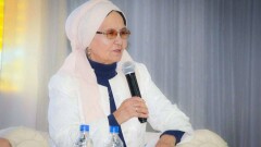 "Батыс келіп жалаңаштады, шығыс келіп тұмшалады". Зейнеп Ахметованың өзекті ойлары
