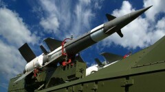 КНДР запустила две ракеты в сторону Японского моря