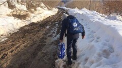 На непроходимую дорогу к школе сельчане в ВКО пожаловались в Instagram