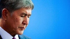 Атамбаеву продлили срок содержания под стражей