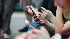 Что такое синдром упущенной выгоды и при чём тут смартфоны