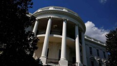 Дональд Трамп ужесточил правила въезда в США для иммигрантов