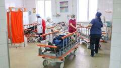 В Казахстане 28 медработников заразились коронавирусом в карантинных стационарах