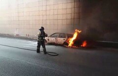 Автомобиль сгорел дотла в тоннеле Алматы