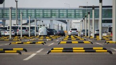 Цены за платную парковку в аэропорту Астаны после скандалов снизили в 20 раз