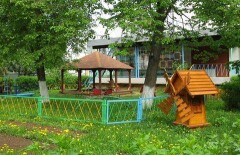 В Уральске обсудили инцидент с эксгибиционистом, снявшим штаны в детском саду